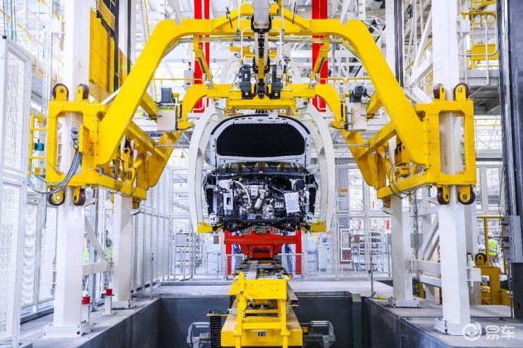 上汽乘用车宁德基地整车下线 以云计算赋能，开启智能工厂新征程